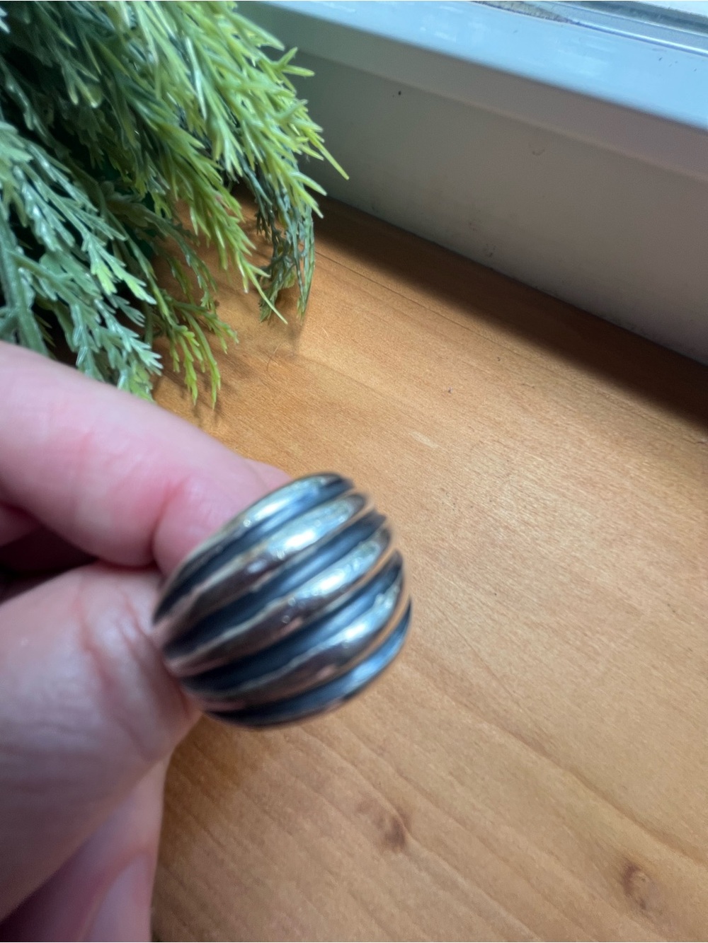 Silpada Sterling Silver Ribbed Dome Statement Ring Size 10–11